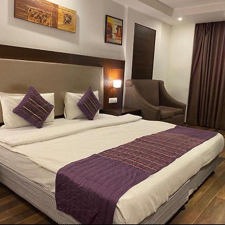 Hotel Le Roi Near New Delhi Railway Station Exteriér fotografie