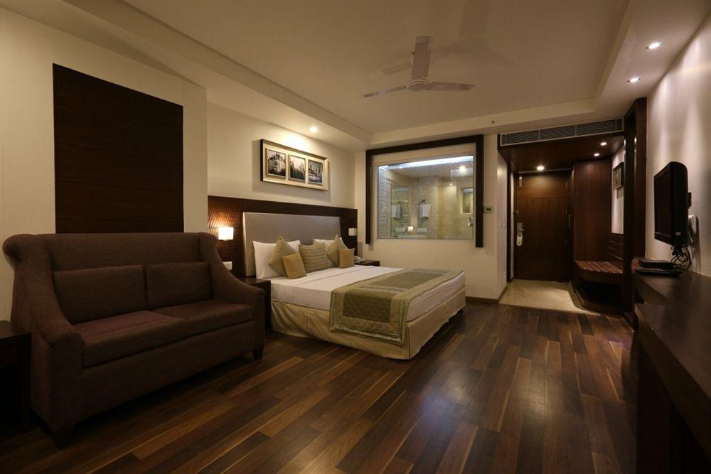 Hotel Le Roi Near New Delhi Railway Station Exteriér fotografie